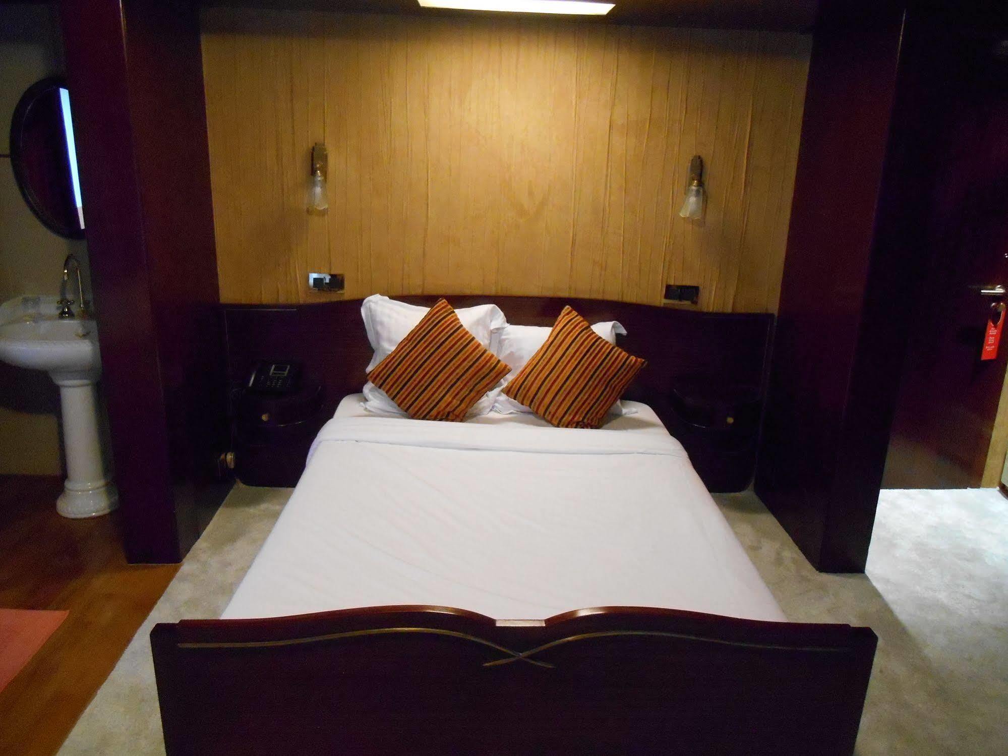 Hotel Esperance Брюксел Екстериор снимка