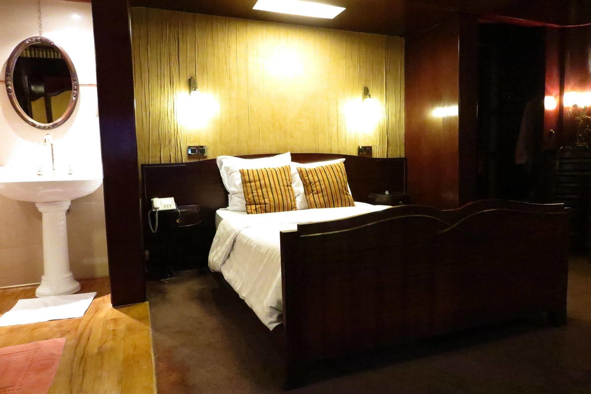 Hotel Esperance Брюксел Екстериор снимка
